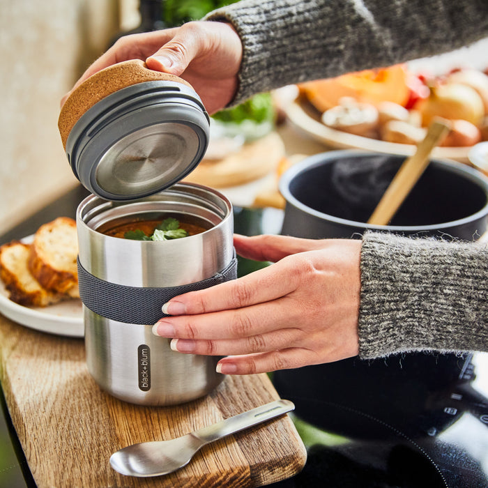 Thermo Pot with Spoon 550ml